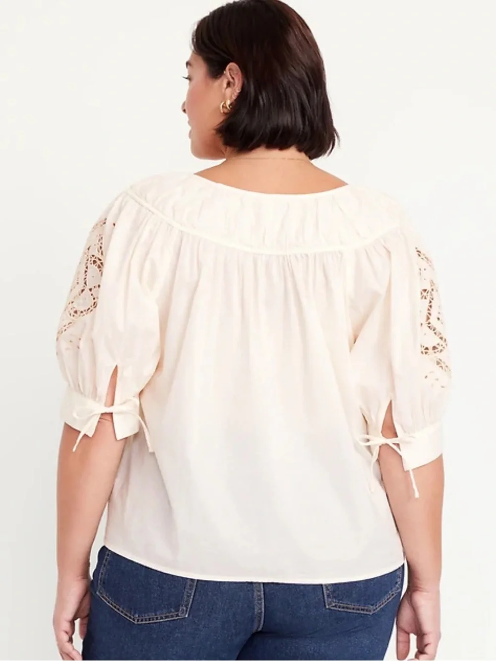 BNWT Old Navy Split Neck Eyelet Sleeve Peasant Blouse- Cream